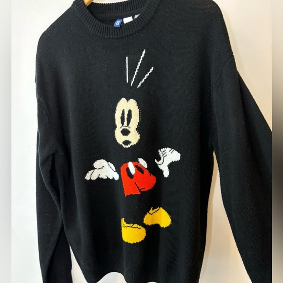 H&M Disney Surprised Mickey Mouse Oversized Sweater - Picture 6 of 7